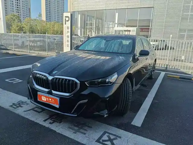 BMW 5 Series 2025 — купить из Китая под заказ