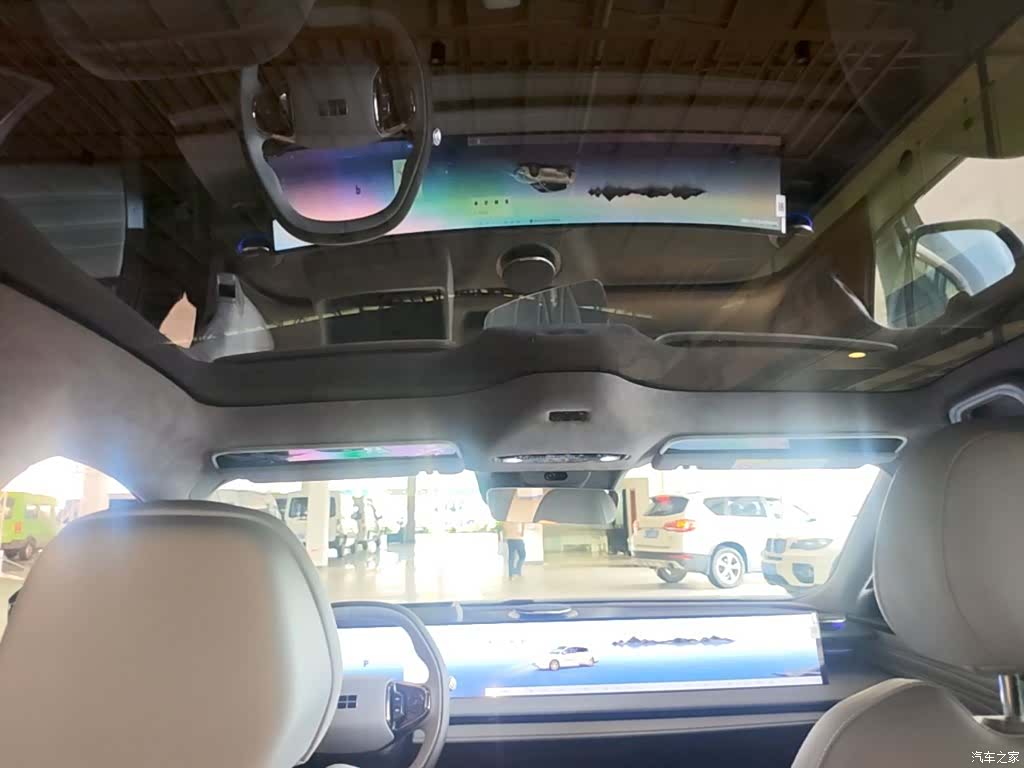 Geely E8, 2025 18