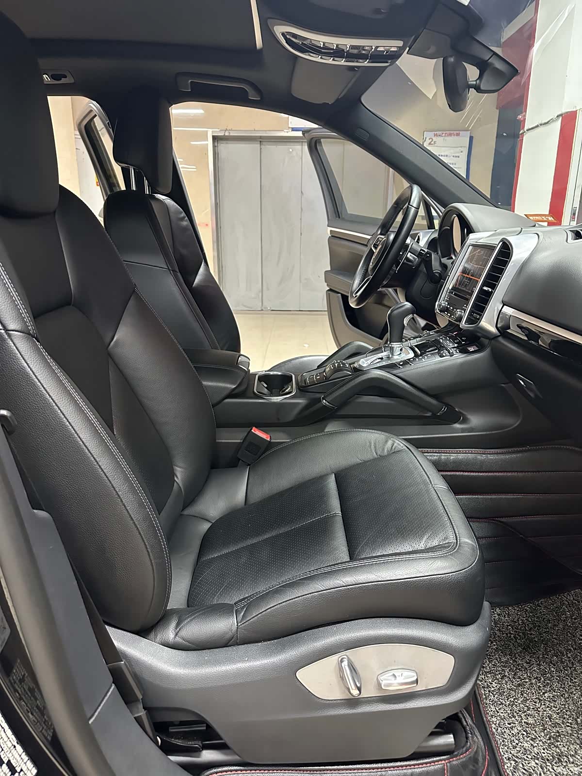 Porsche Cayenne, 2017 15