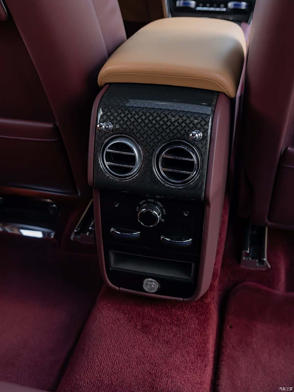 Rolls-Royce Cullinan, 2022 25