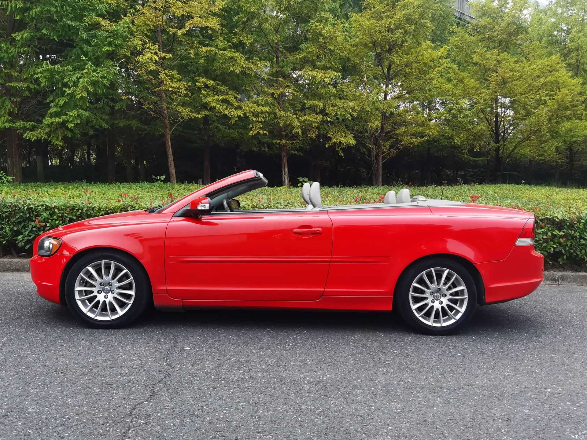 Volvo C70, 2009 11