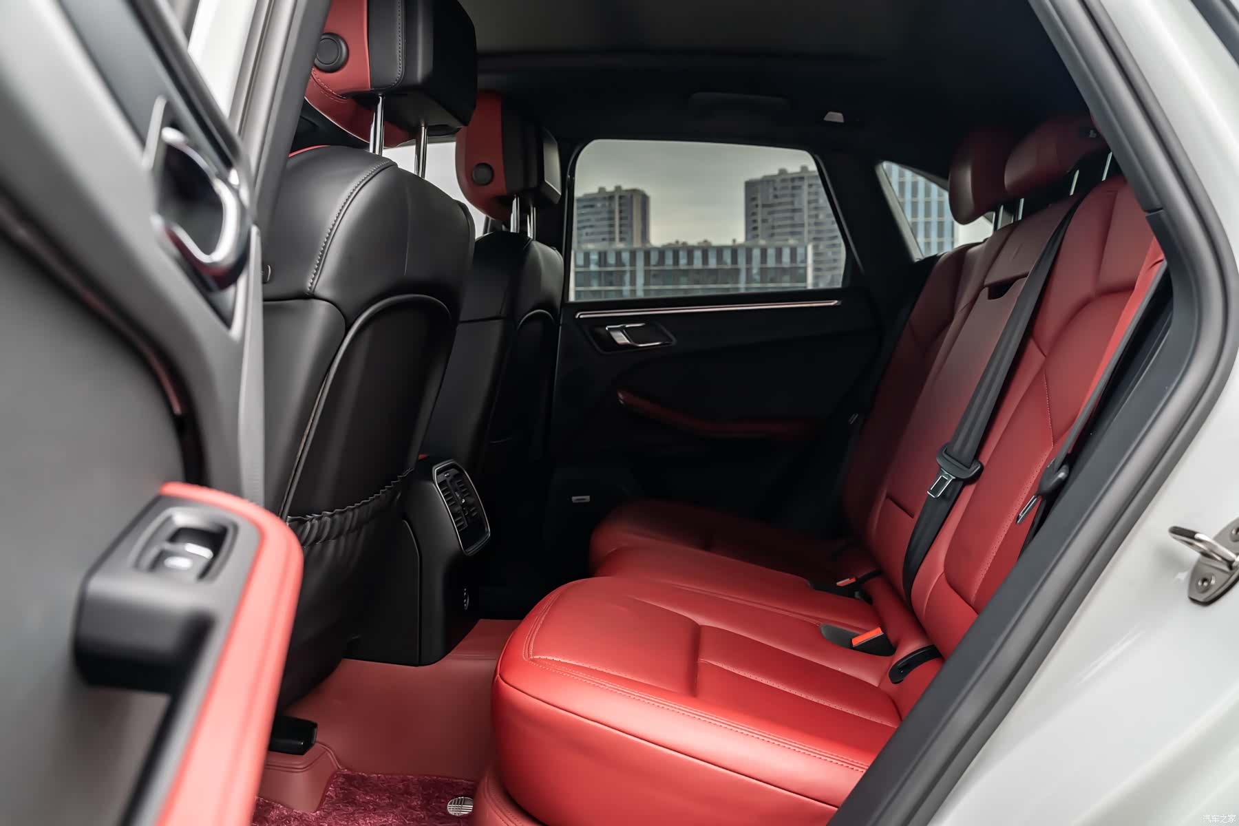 Porsche Macan, 2023 12