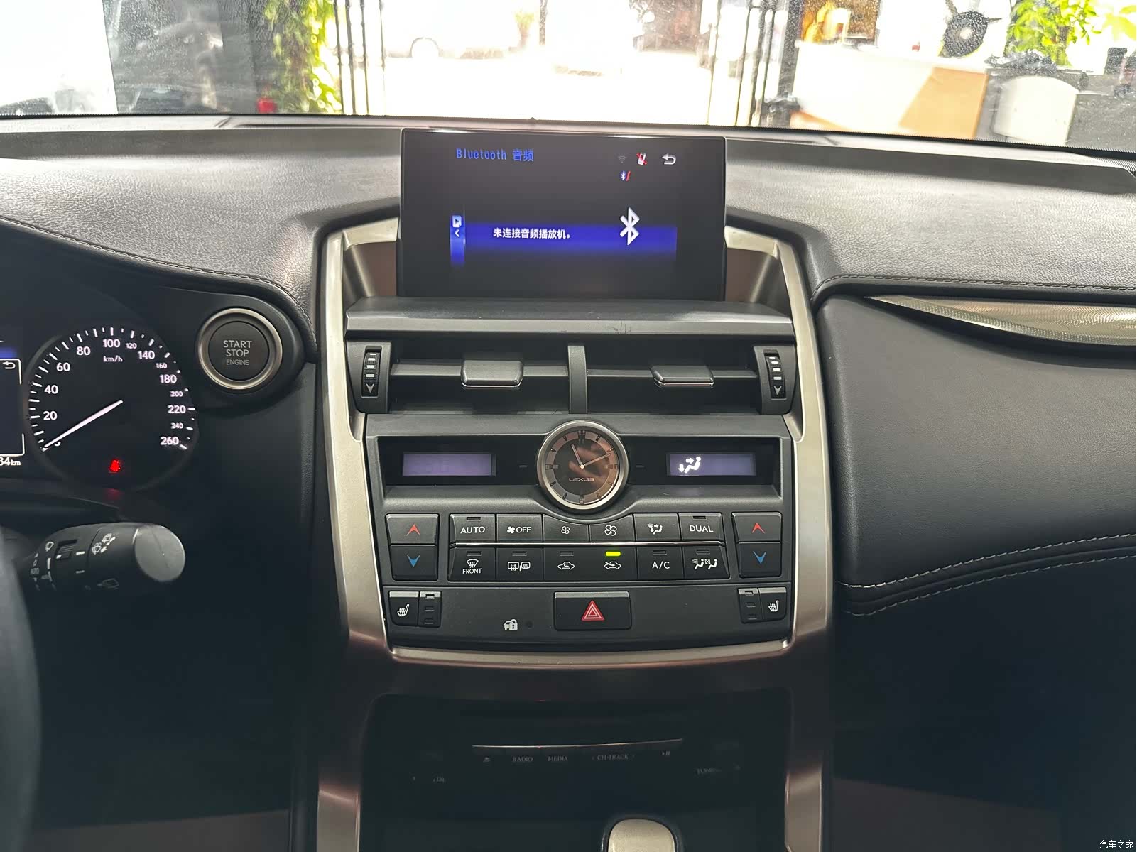 Lexus NX, 2016 12
