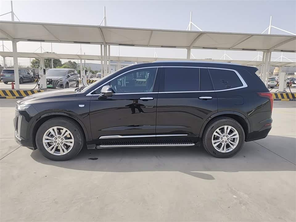 Cadillac XT6