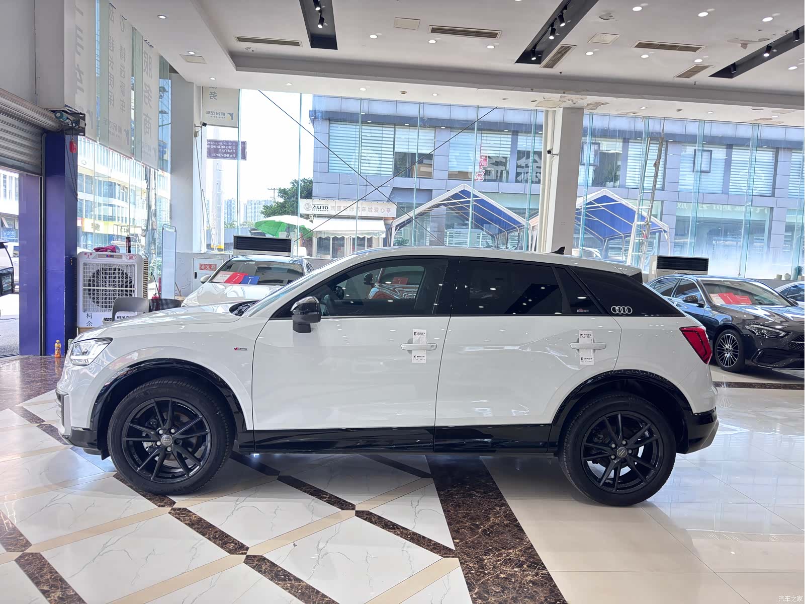 Audi Q2L, 2021 16