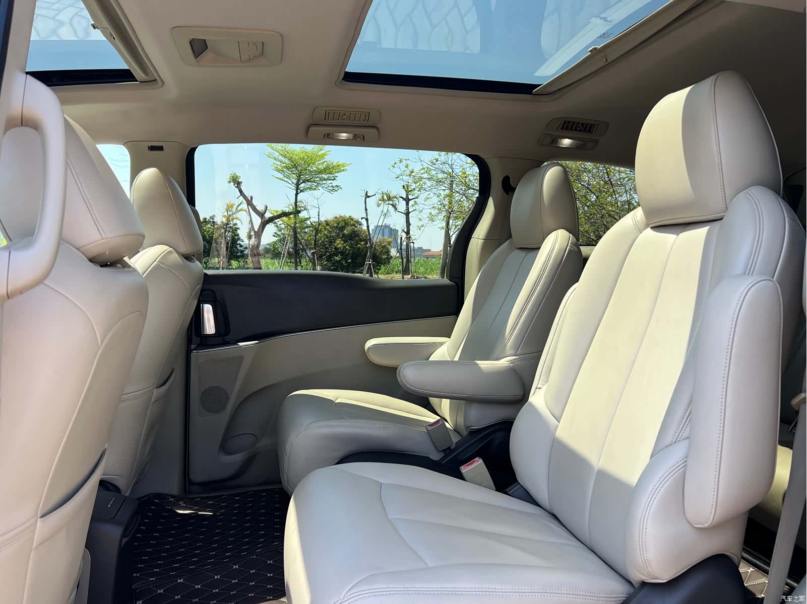 Buick GL8, 2013 11