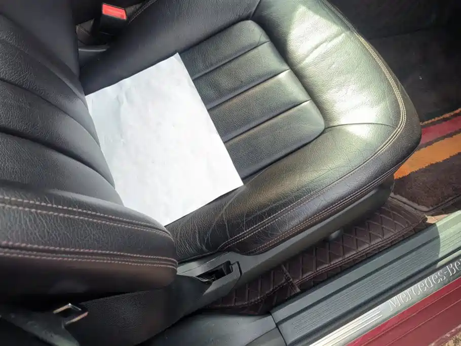 Mercedes-Benz CLS Mercedes-Benz CLS