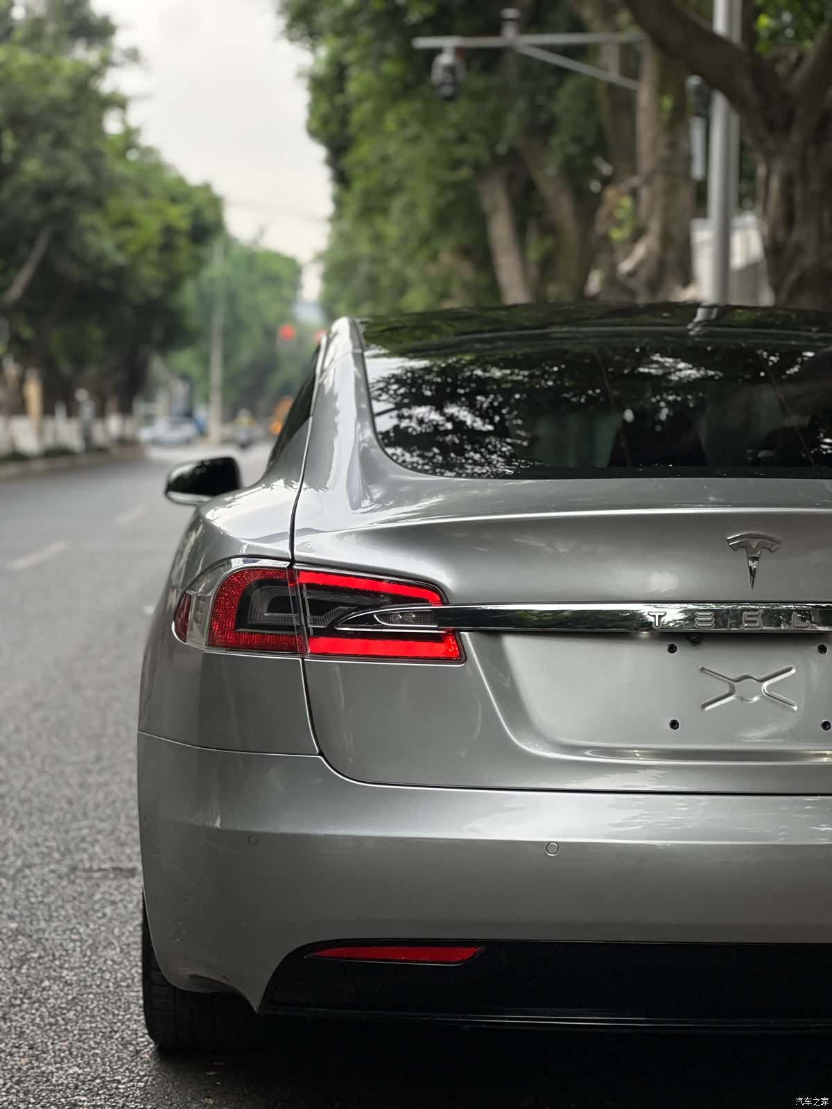 Tesla Model S, 2017 14