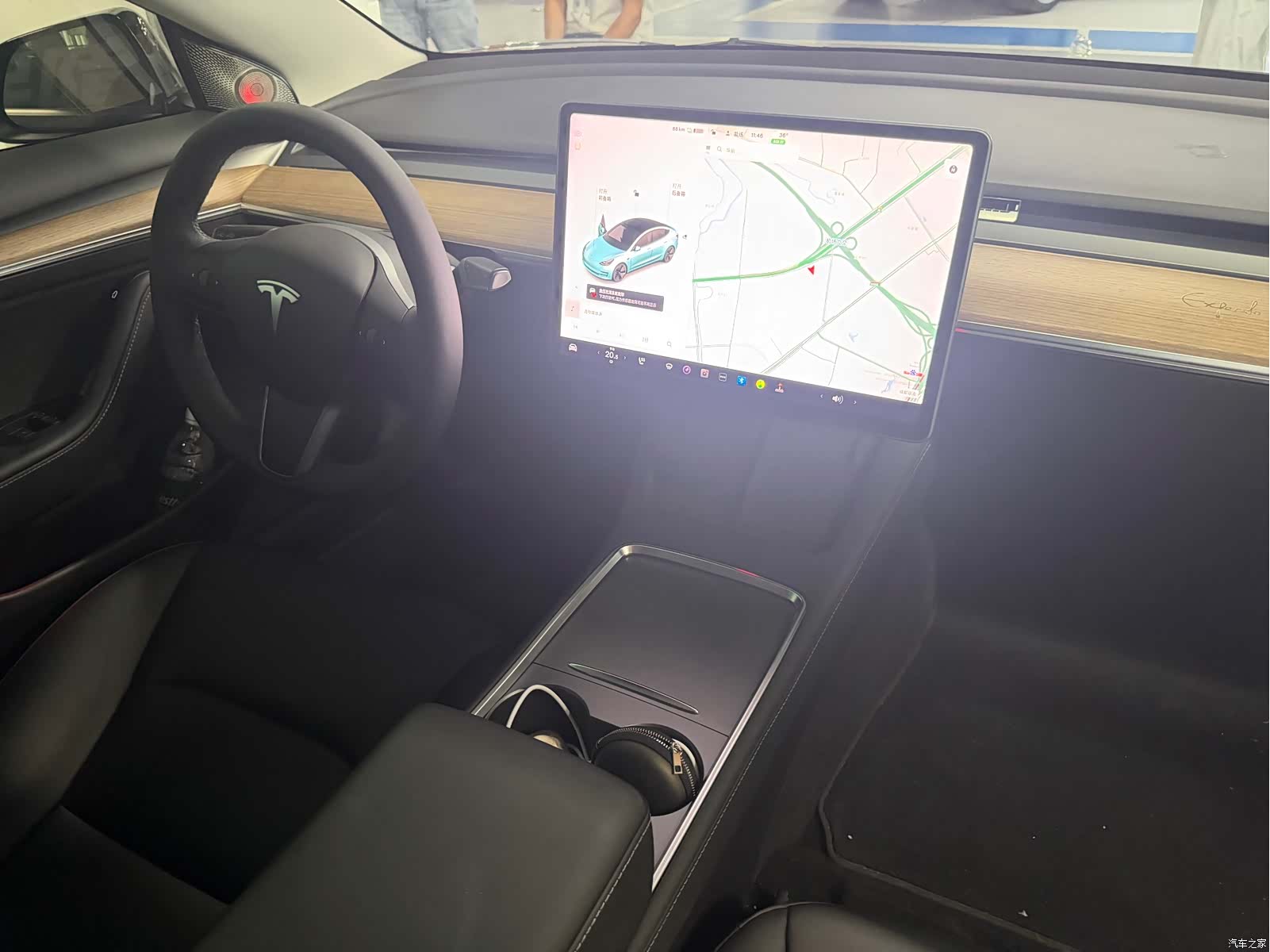 Tesla Model 3, 2021 11