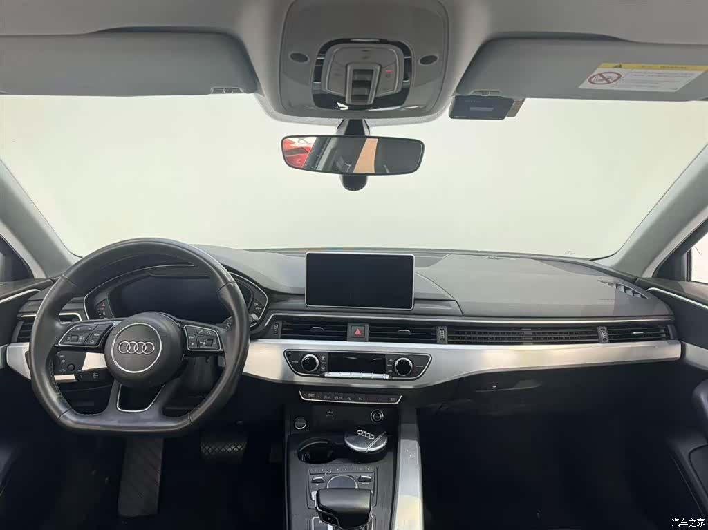 Audi A4L, 2018 7