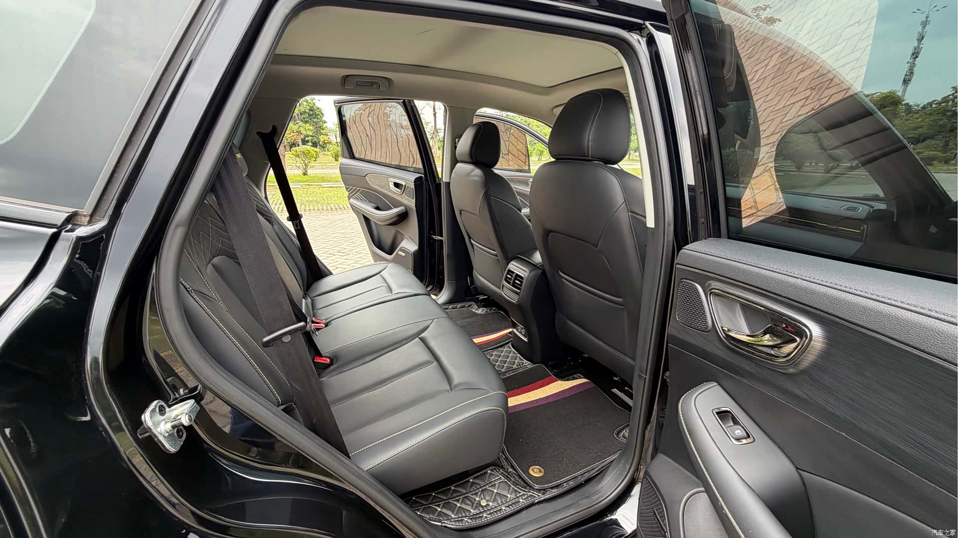 Roewe RX5, 2022 13