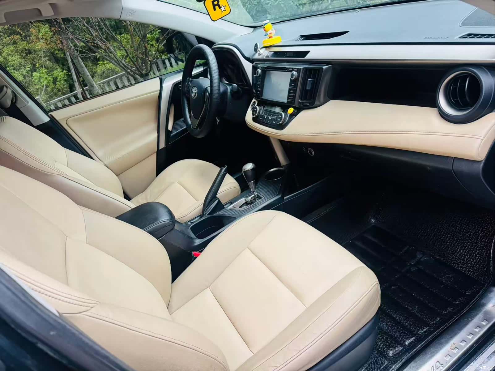 Toyota RAV4, 2013 9