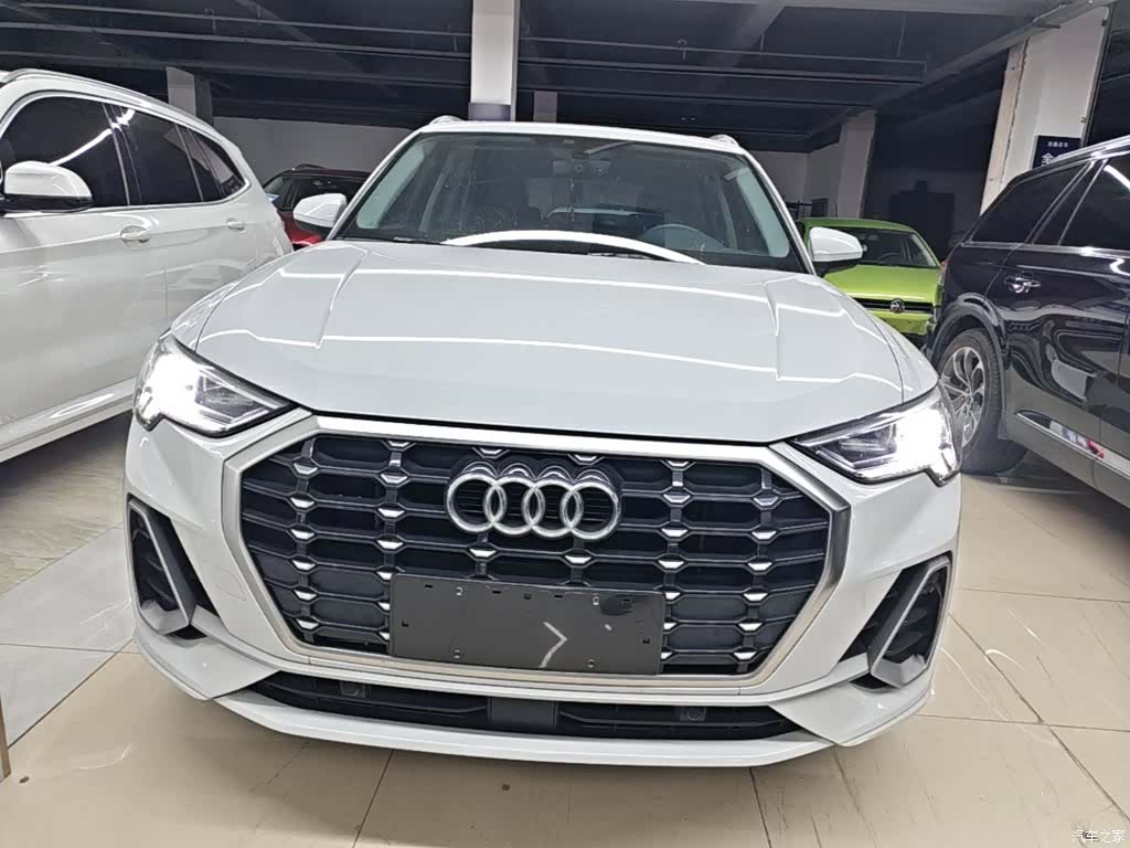 Audi Q3, 2021 3
