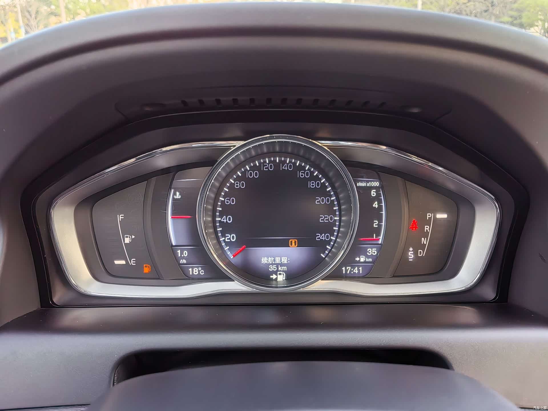 Volvo XC60, 2014 28