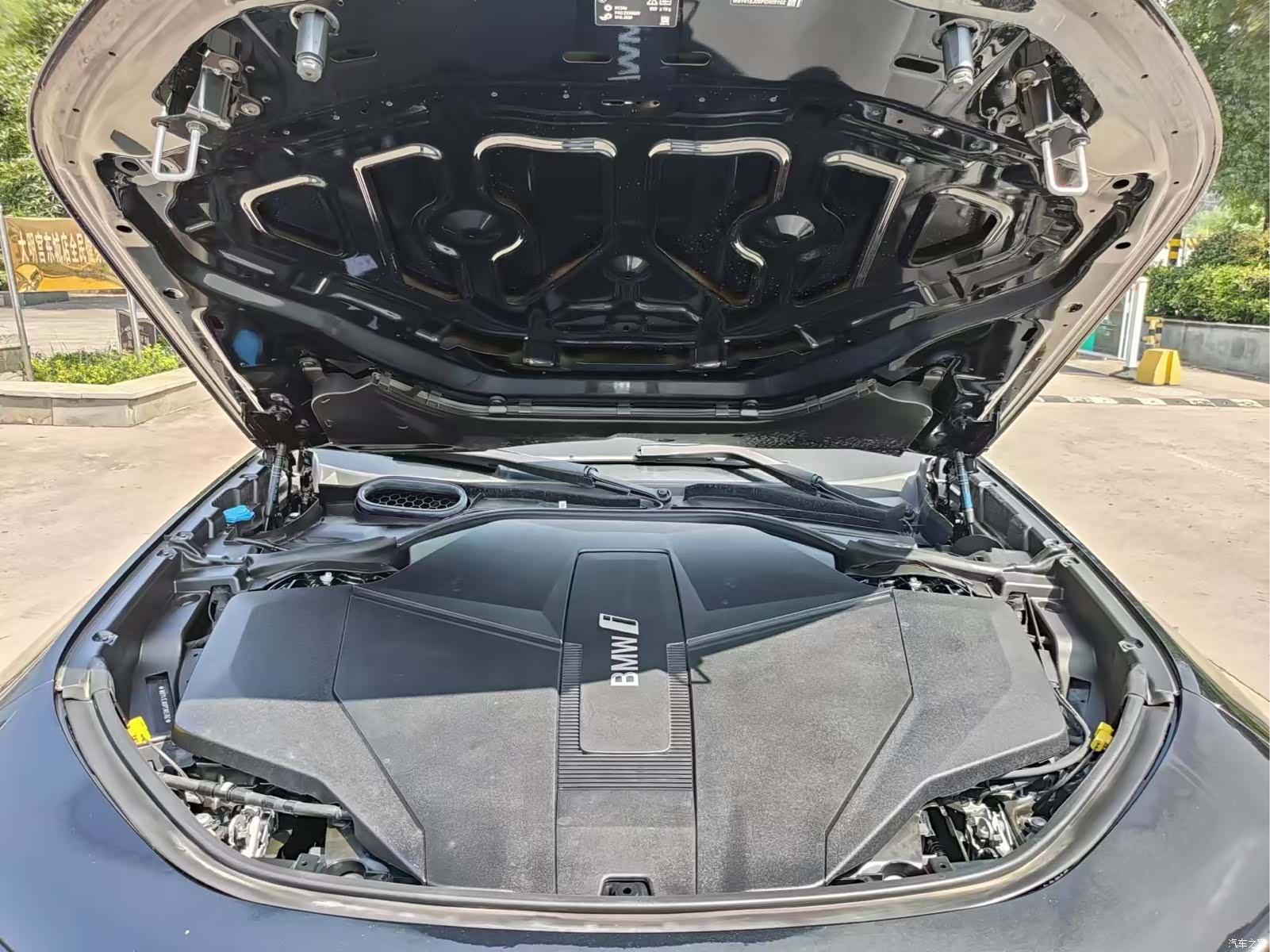 BMW i7, 2023 18