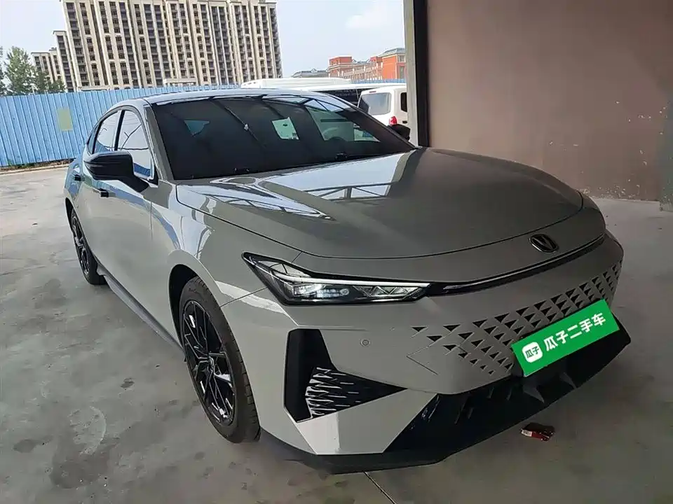 Changan UNI-V