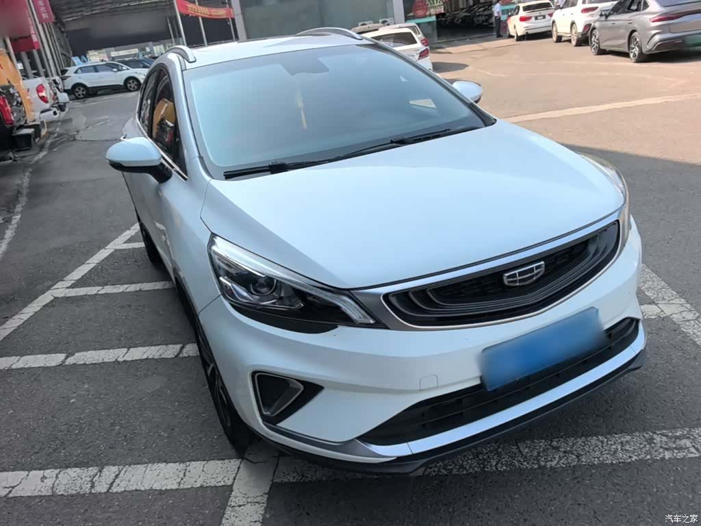 Geely Emgrand, 2019 4