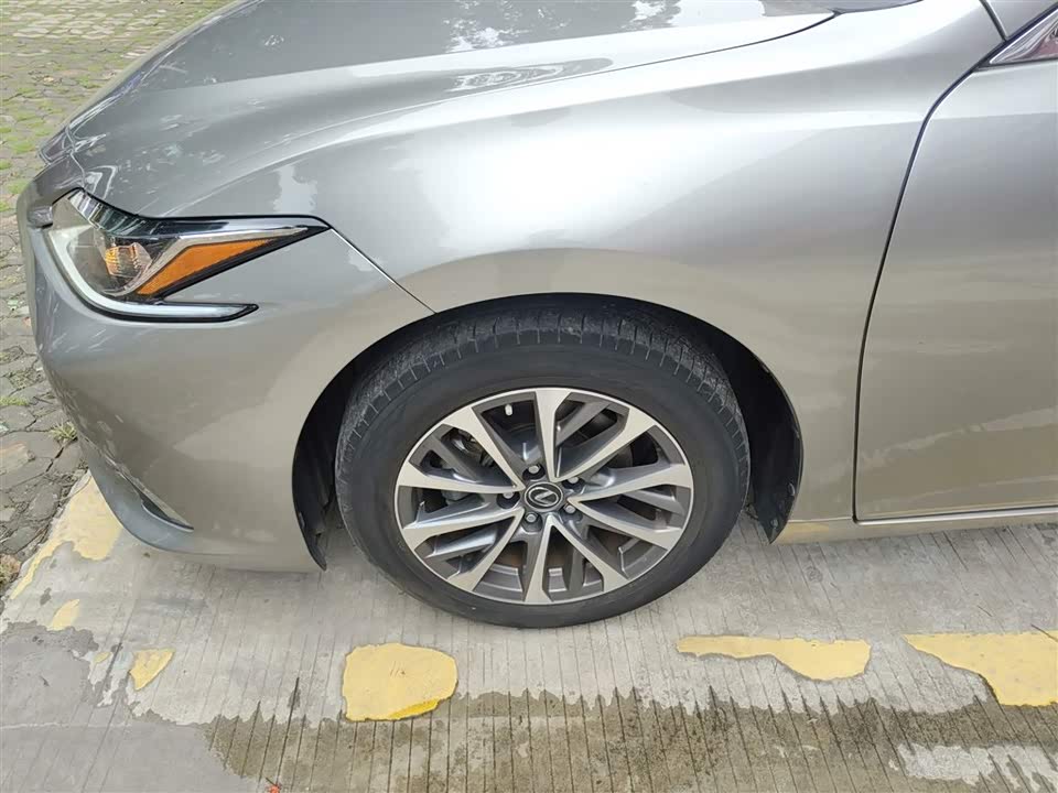 Lexus ES Lexus ES