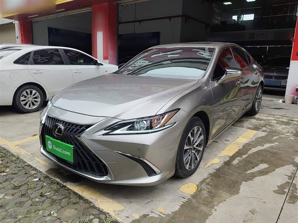 Lexus ES Lexus ES