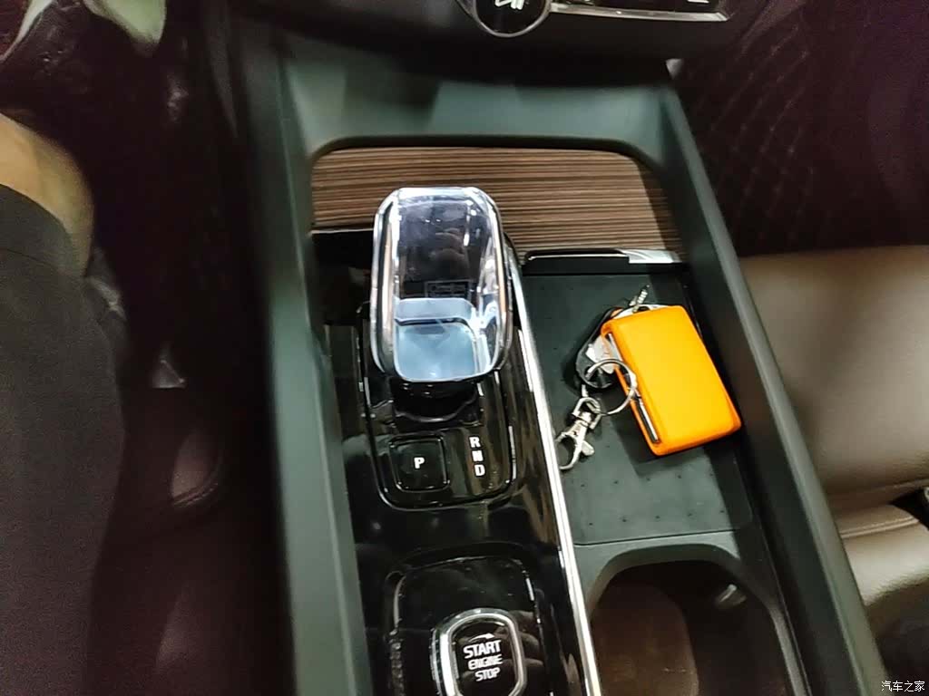 Volvo XC60, 2024 14