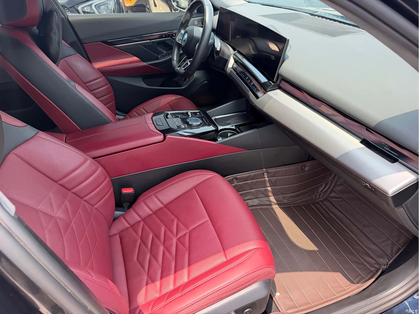 BMW i5, 2025 6