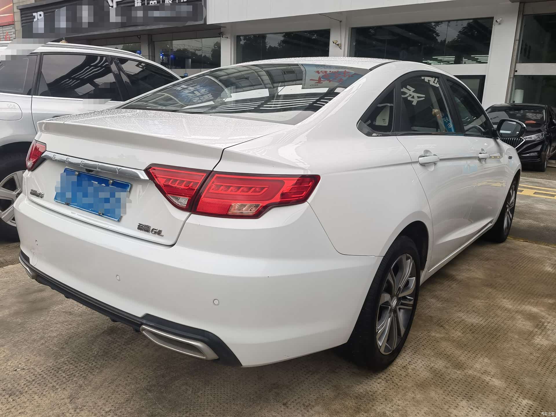 Geely Emgrand, 2019 4