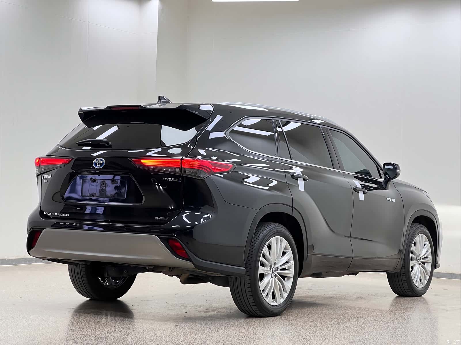 Toyota Highlander, 2021 все фото