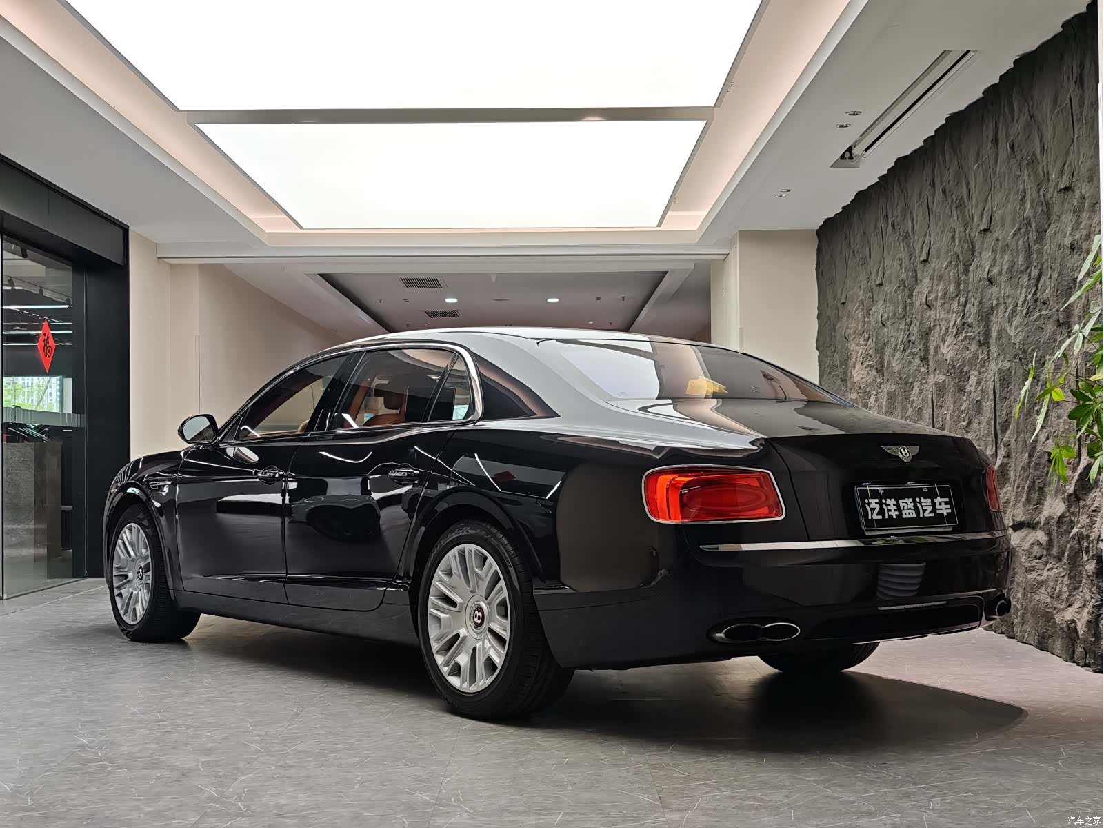 Bentley Flying Spur, 2016 13