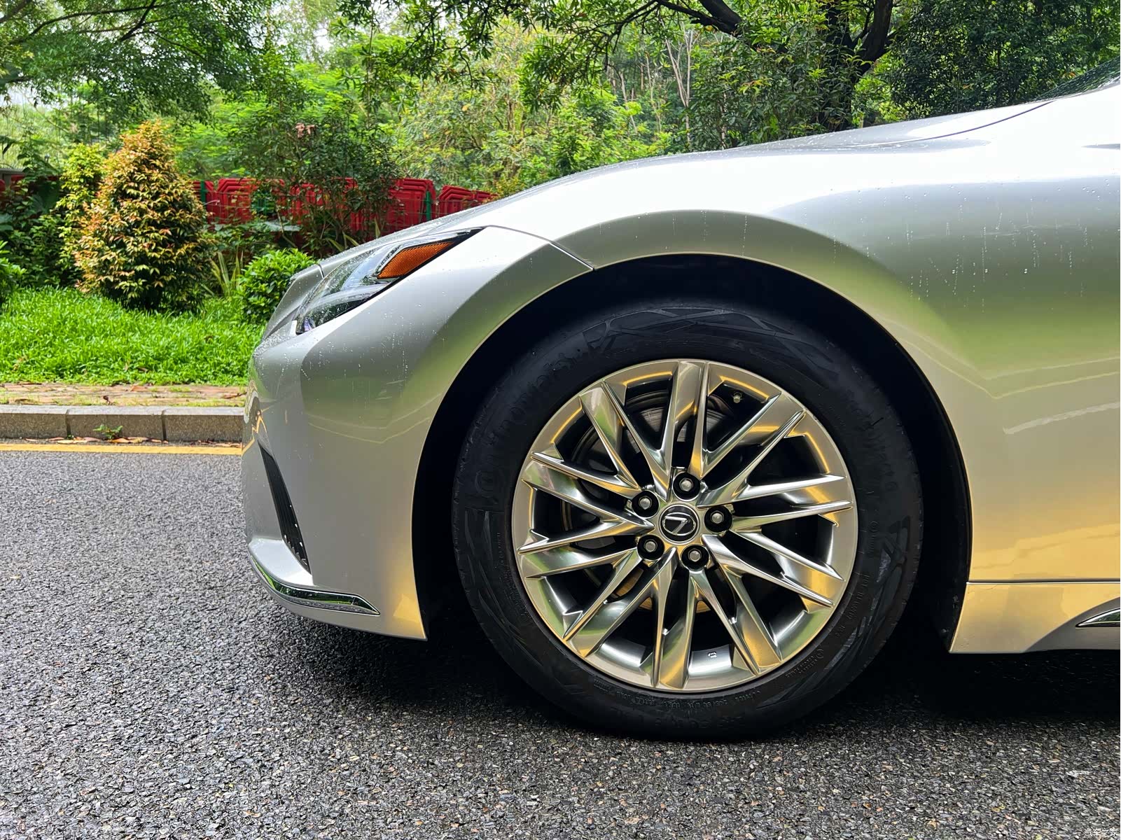 Lexus LS, 2022 16