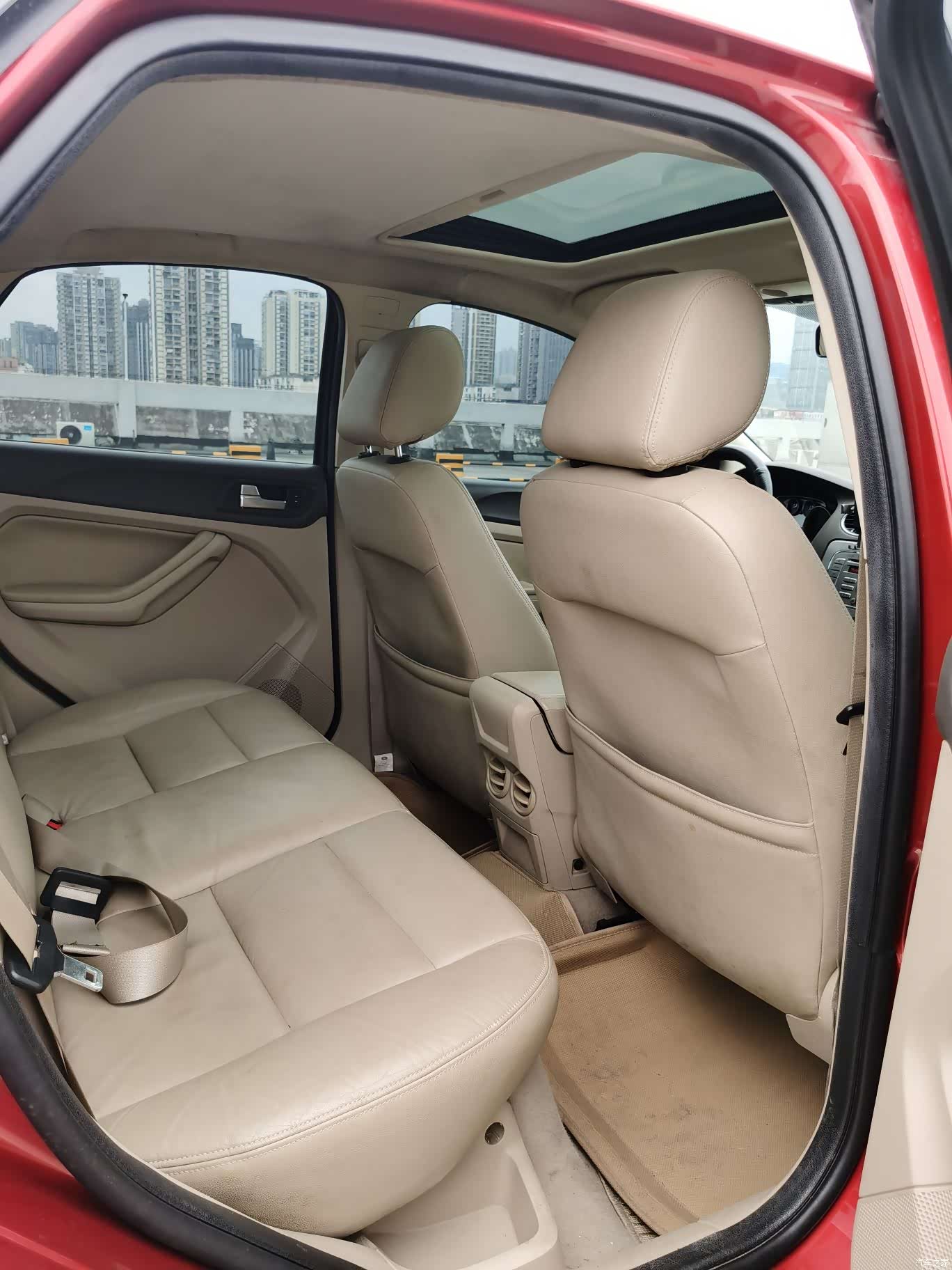 Ford Focus, 2011 11