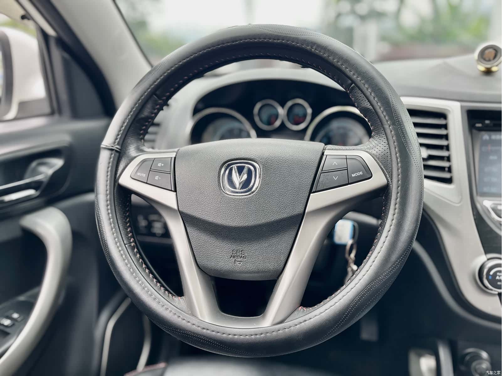 Changan CS35, 2015 16