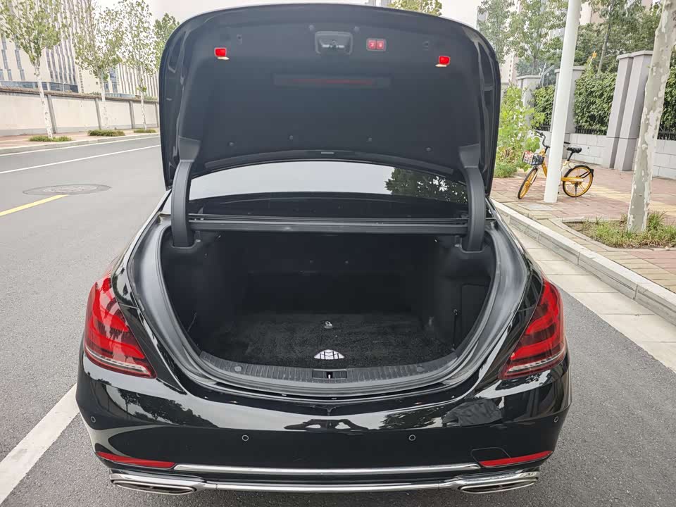 Mercedes-Benz Maybach S-class