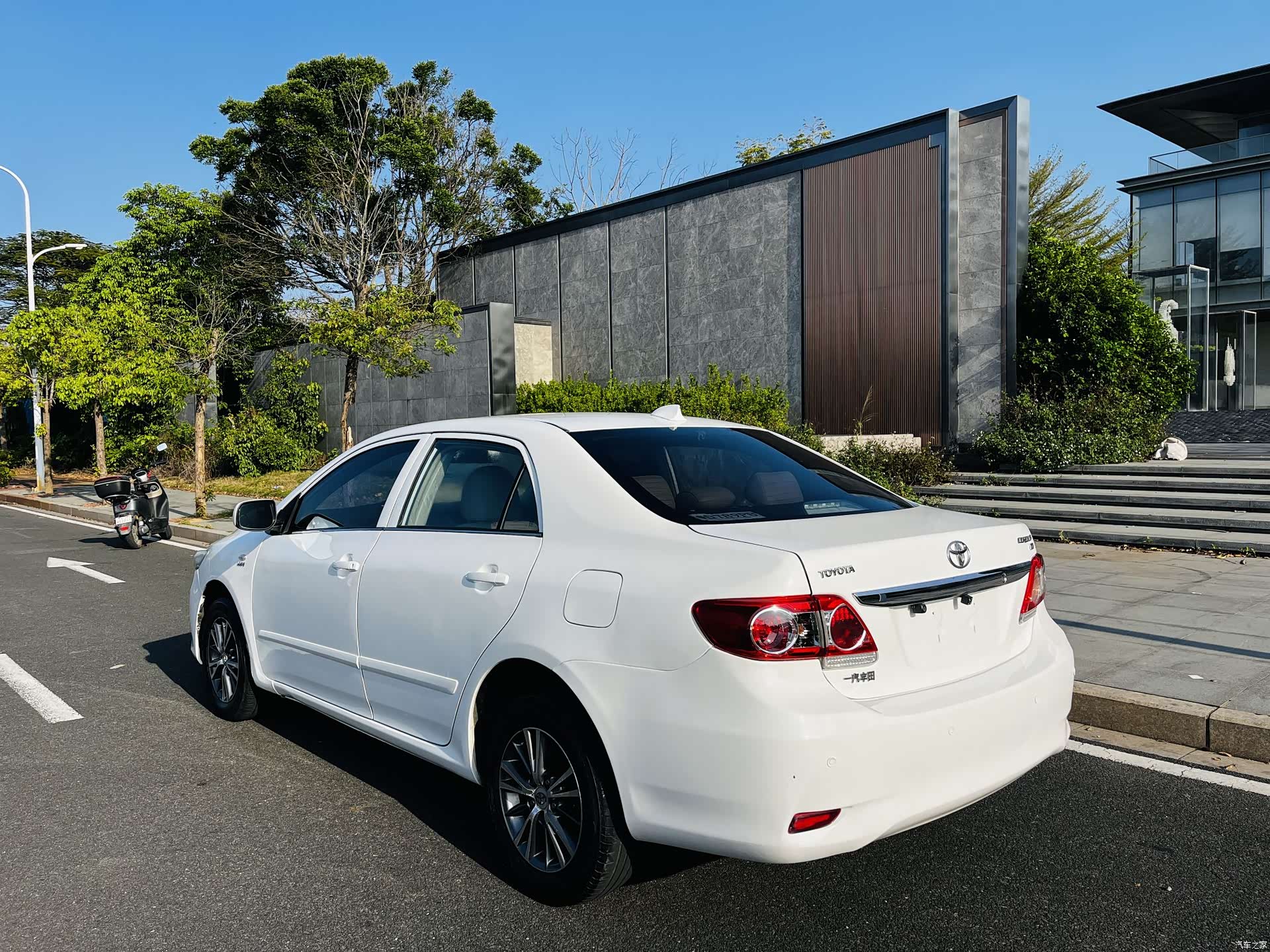 Toyota Corolla, 2011 14