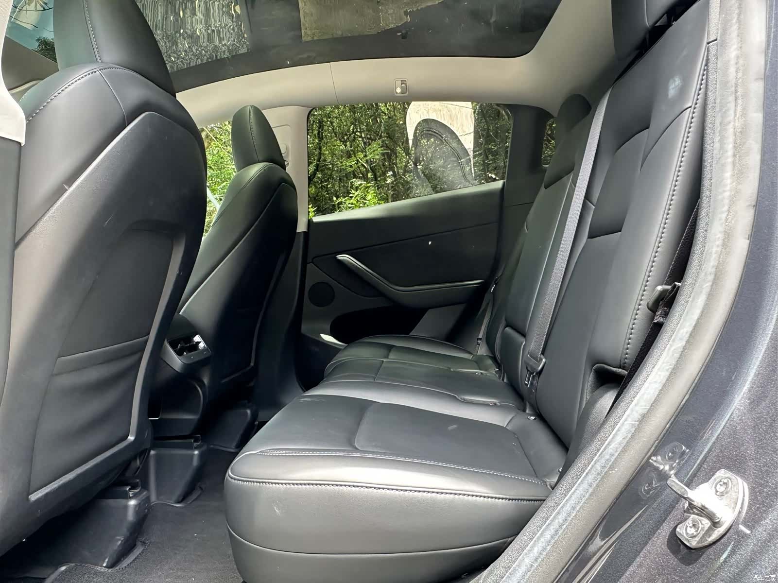 Tesla Model Y, 2023 6