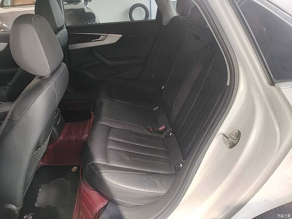 Audi A4L, 2019 17