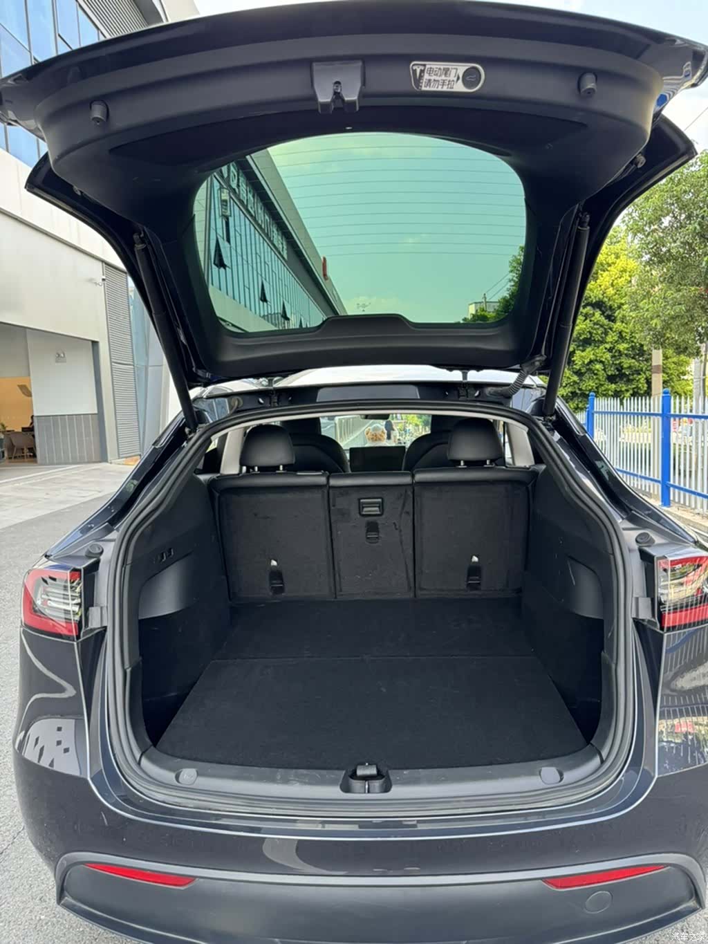 Tesla Model Y, 2024 все фото