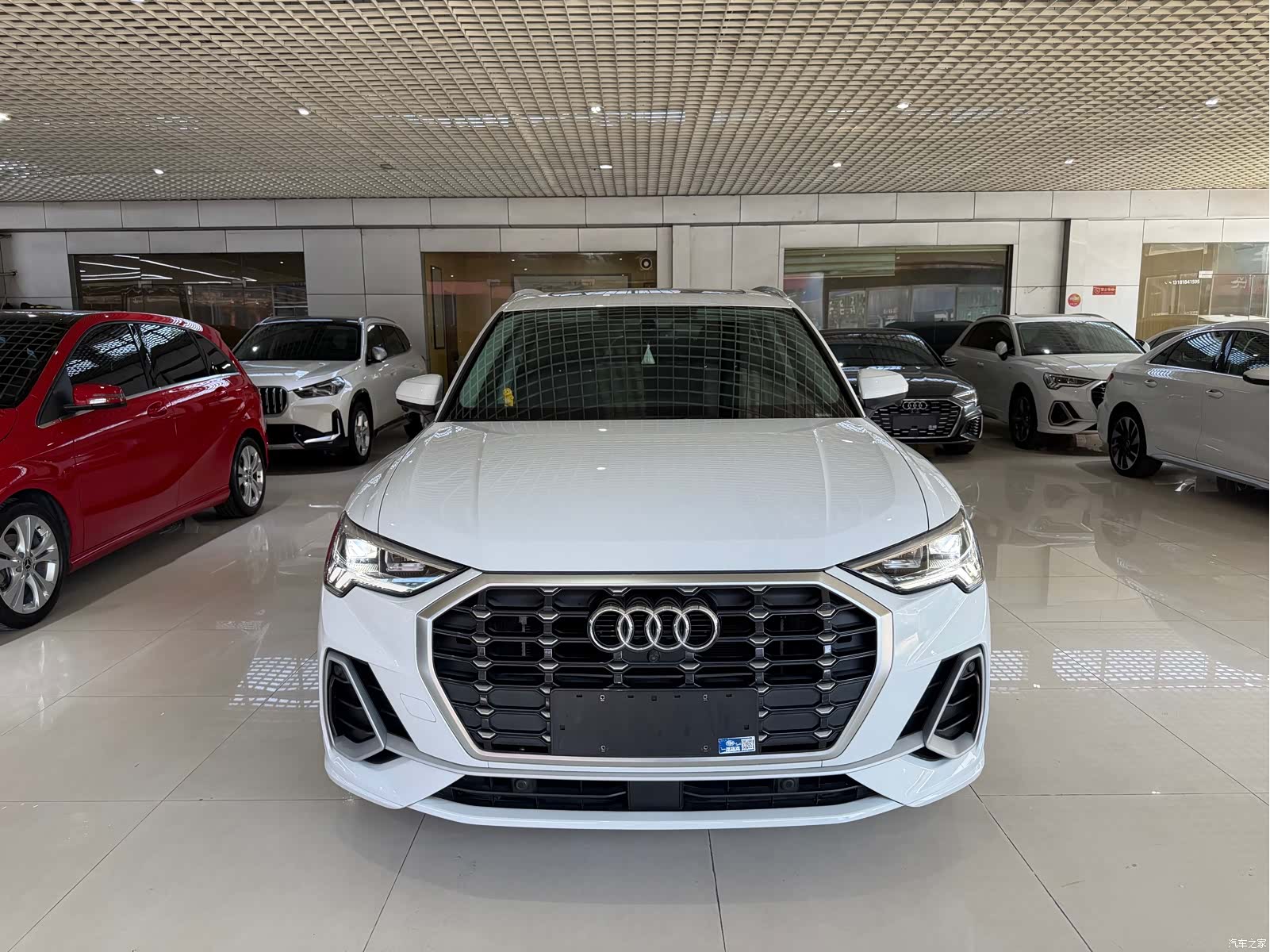 Audi Q3, 2022 2