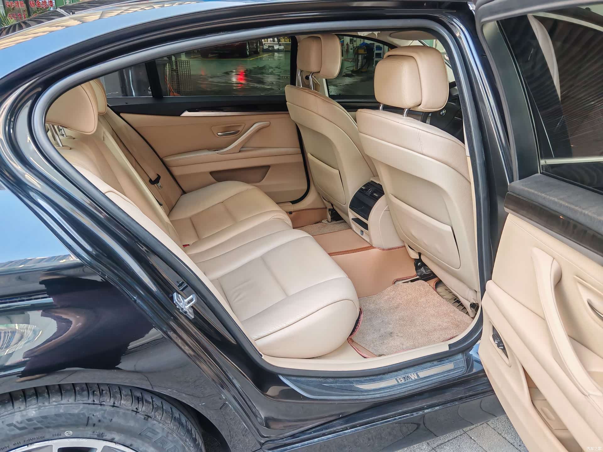 BMW 5 Series, 2013 10