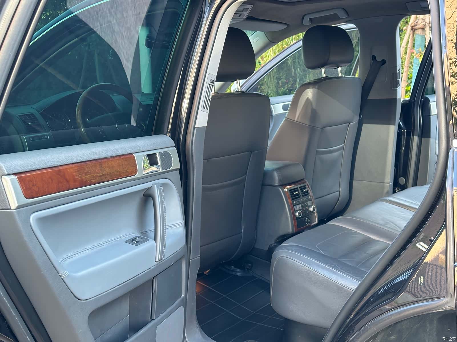 Volkswagen Touareg, 2010 8