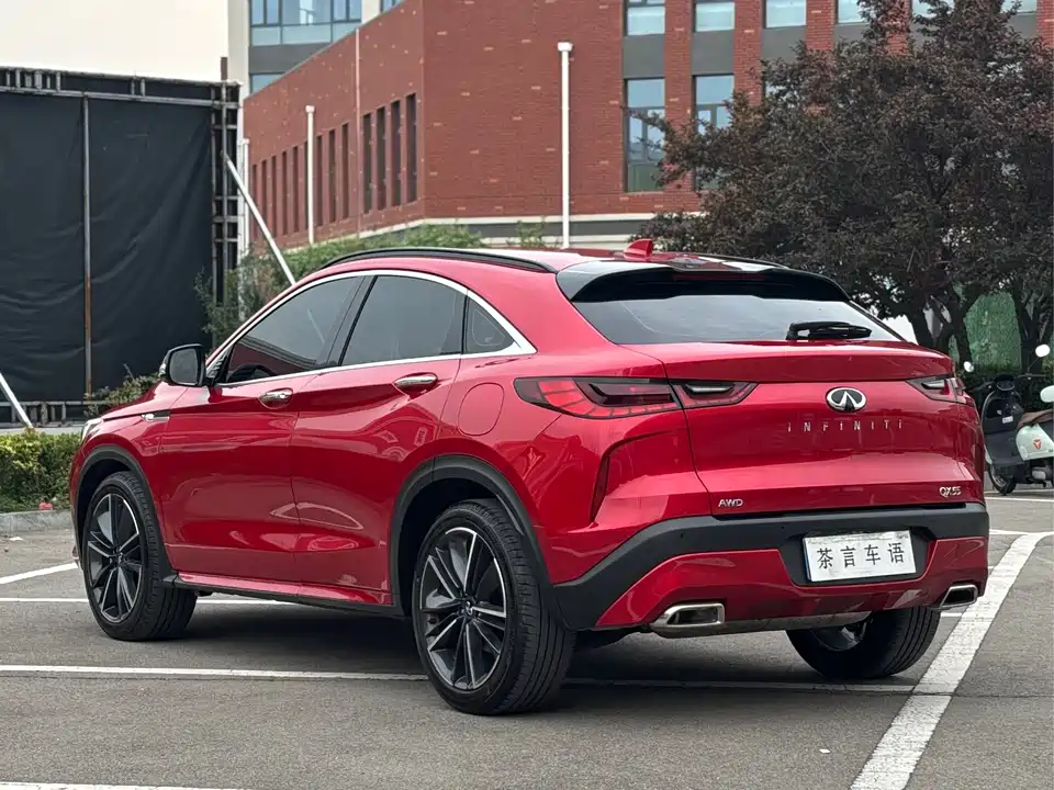 Infiniti QX55