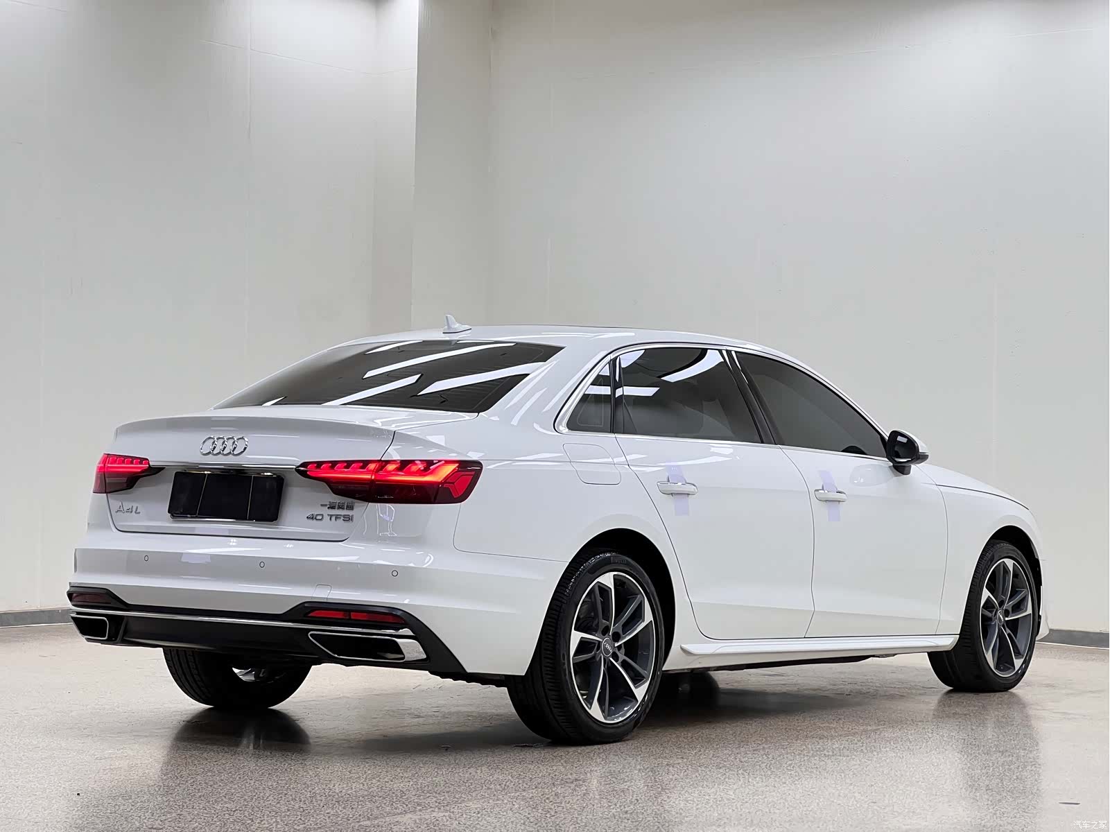 Audi A4L, 2020 7