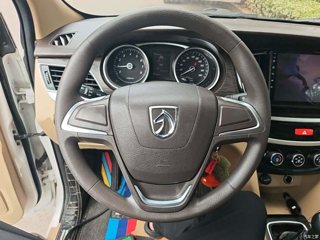 Wuling 730, 2020 11