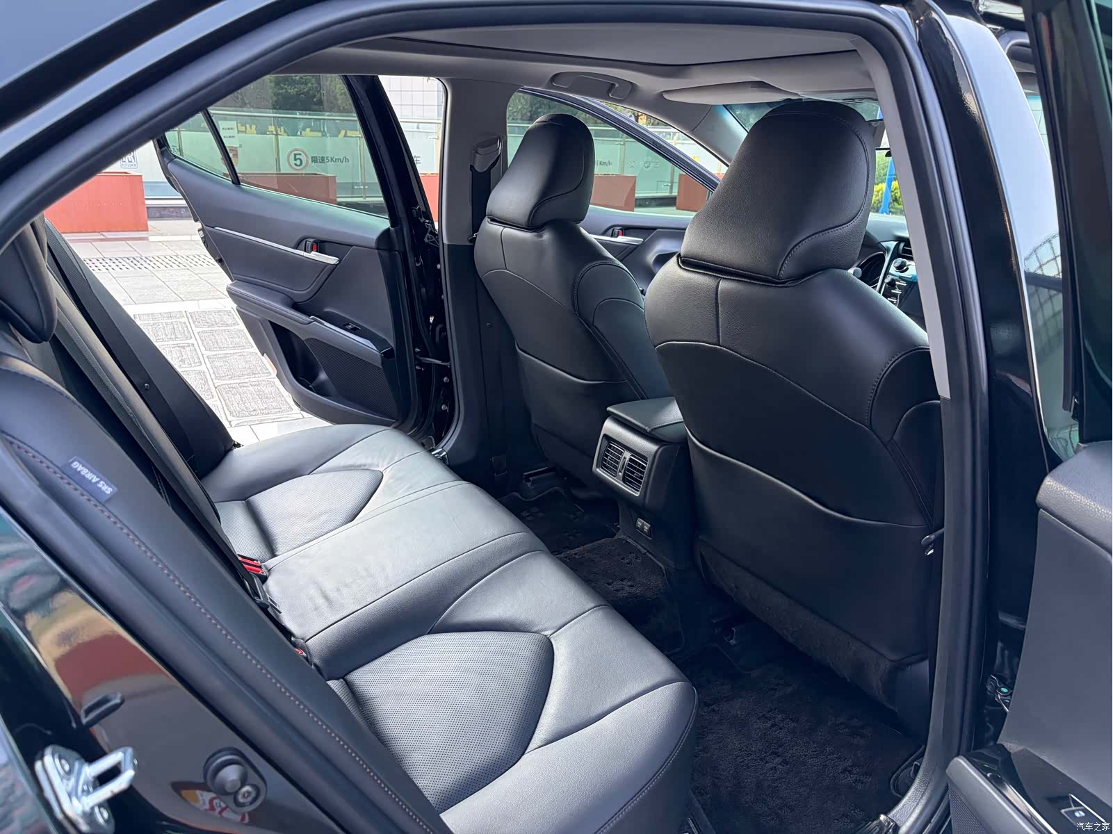 Toyota Camry, 2019 13