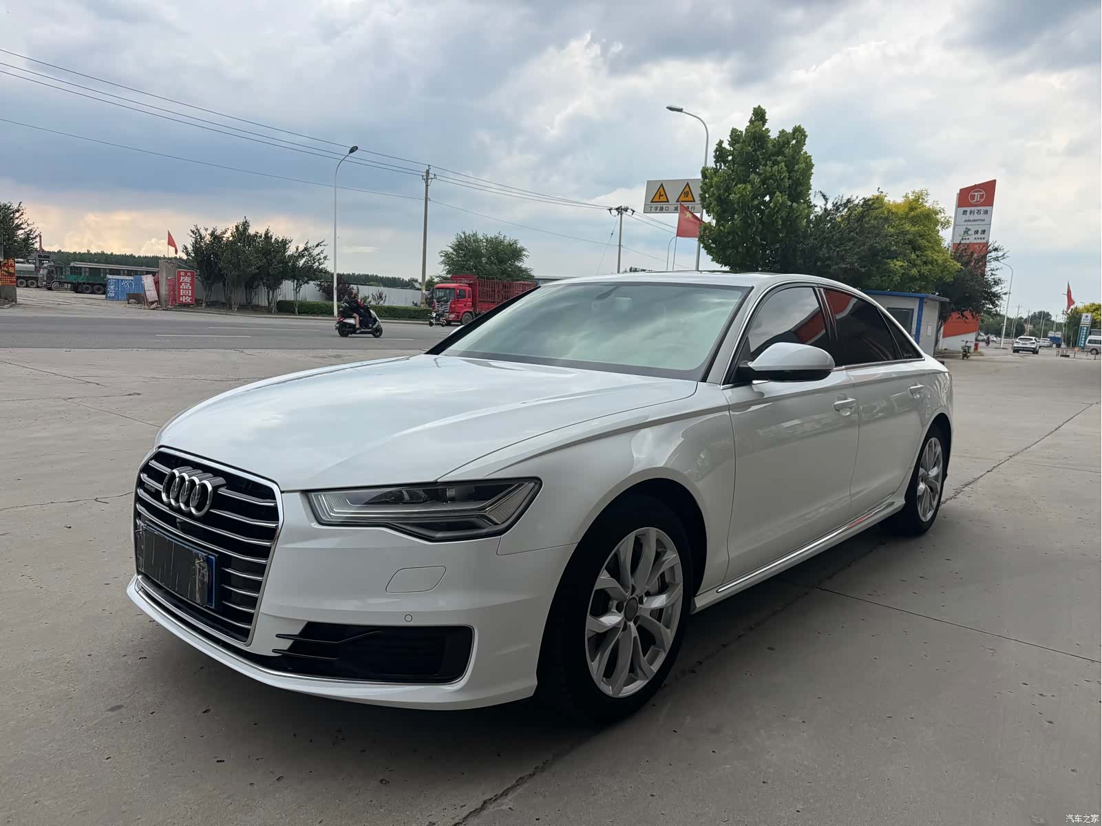 Audi A6L, 2016 1
