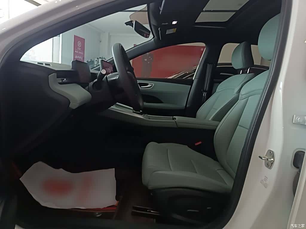 Roewe D6, 2025 15