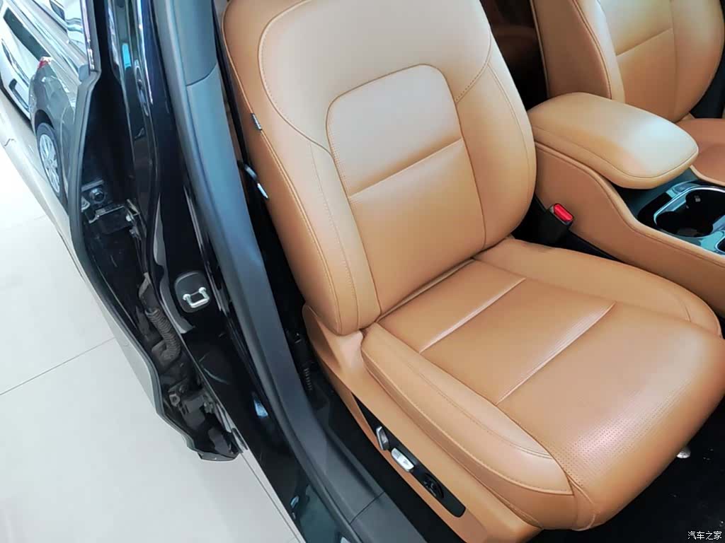 Li Auto ONE, 2022 25
