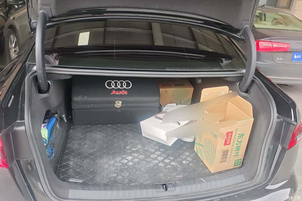 Audi A6L, 2023 4