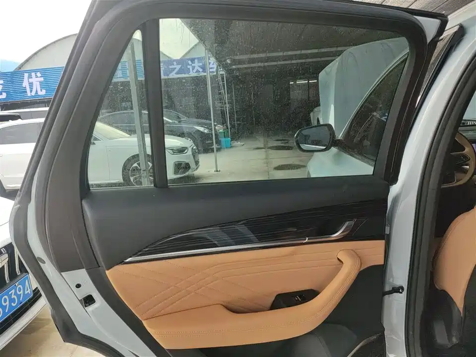 Geely Monjaro plug-in-hybrid