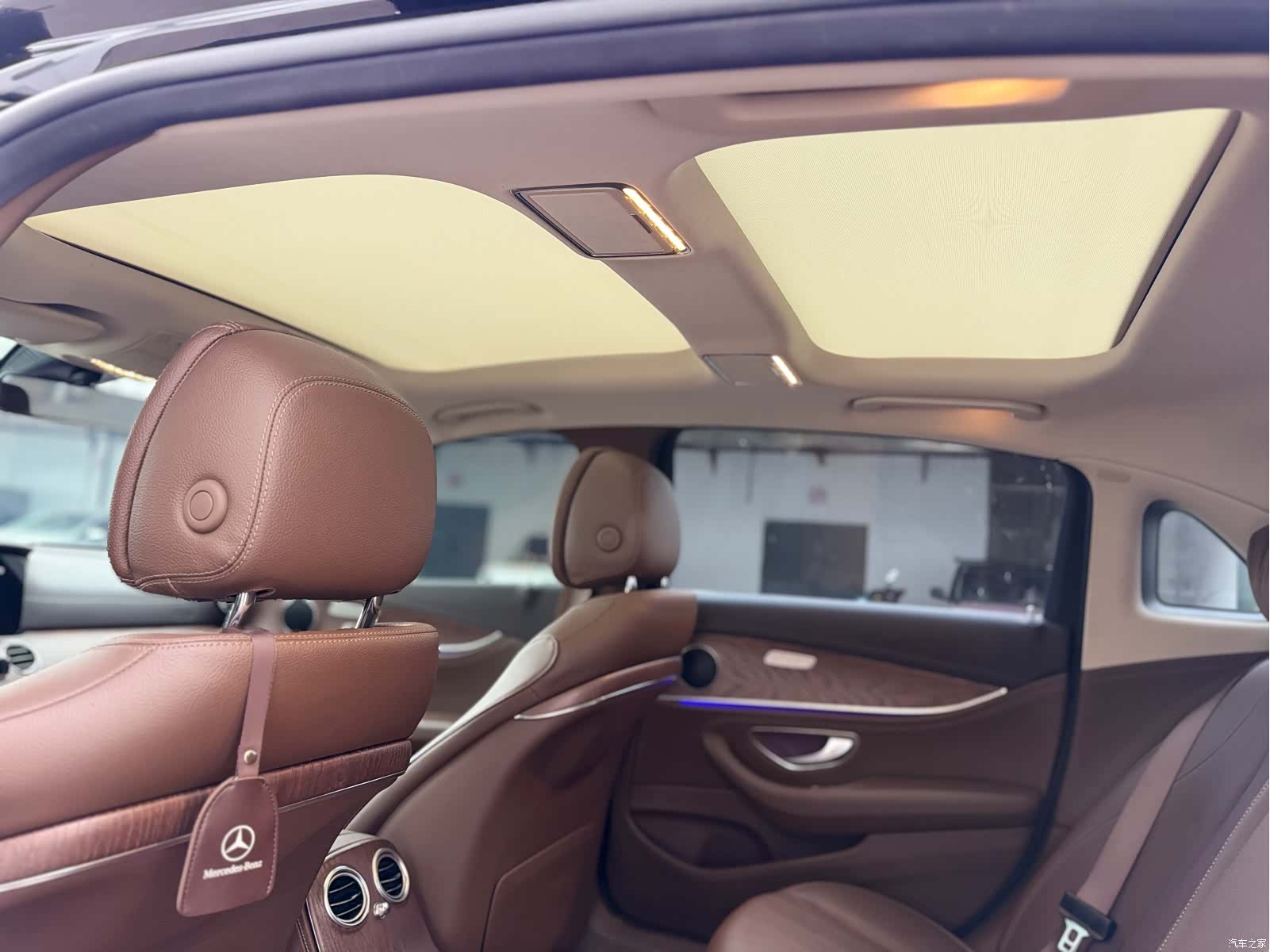 Mercedes-Benz E-Class, 2022 20