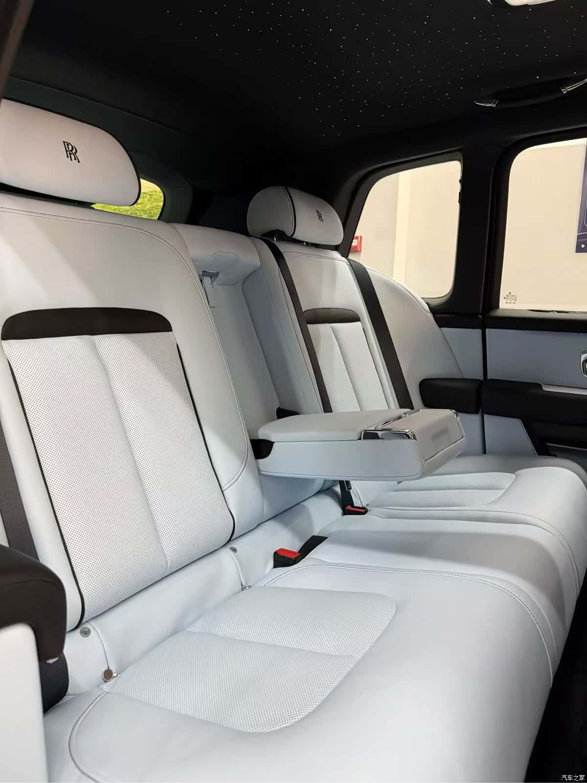 Rolls-Royce Cullinan, 2026 8